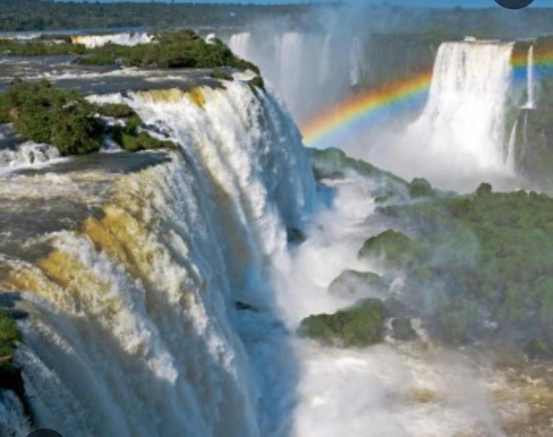 Hostel Damaris Puerto Iguazú Extérieur photo